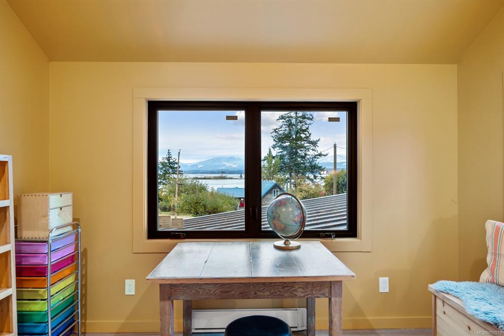 1304 Midden Road, Comox, BC, V9M 2R6 - 29