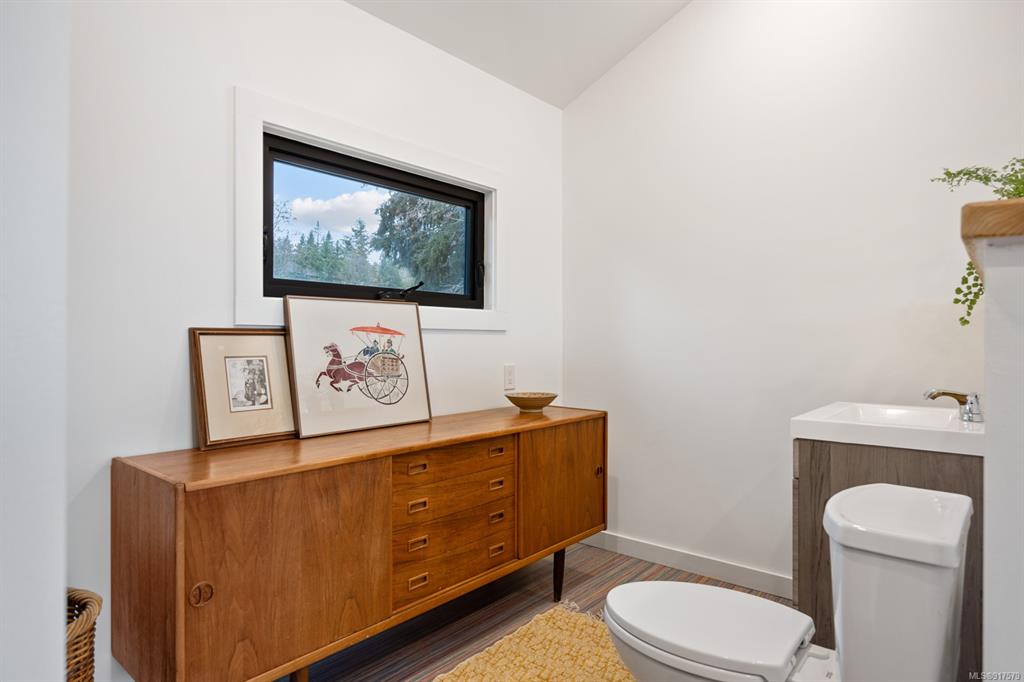 1304 Midden Road, Comox, BC, V9M 2R6 - 37