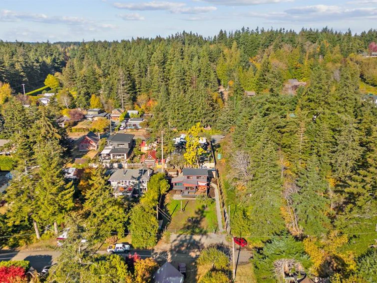 1304 Midden Road, Comox, BC, V9M 2R6 - 51