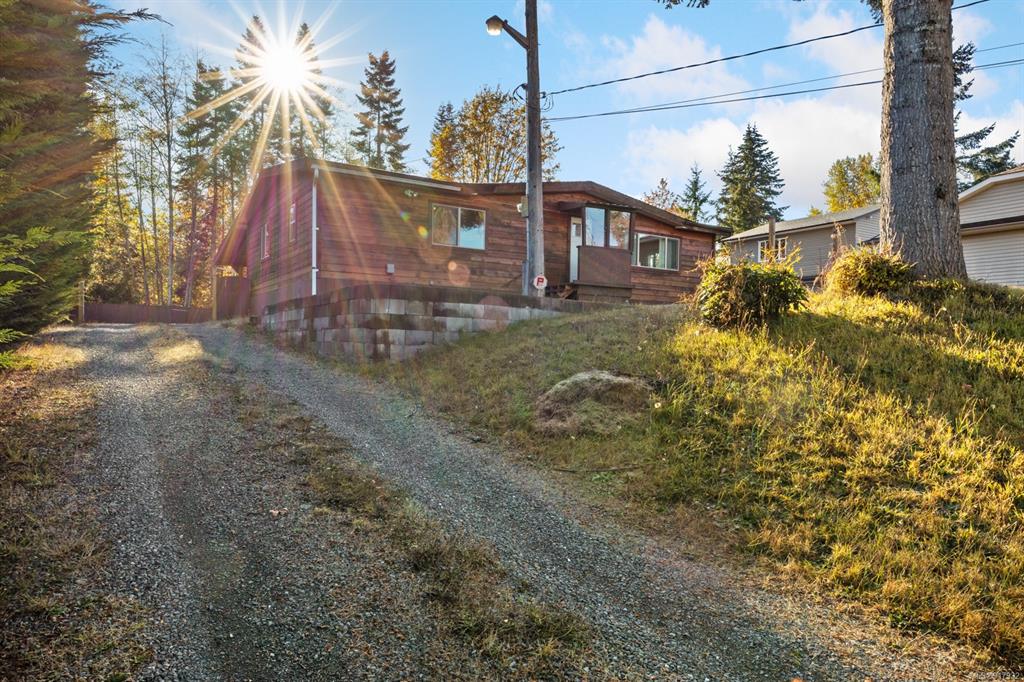 3090 Bood Road, Courtenay, BC, V9N 9L8 - 2