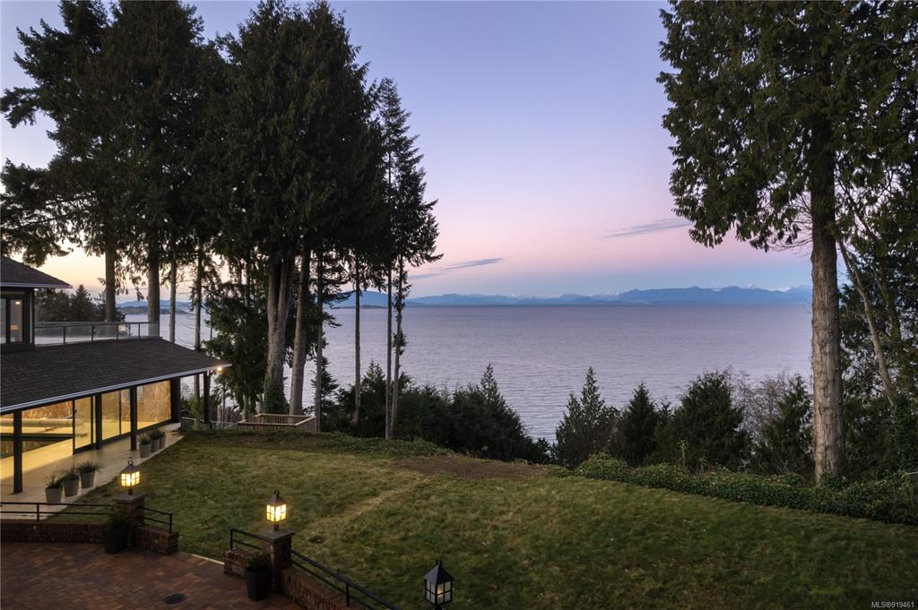 6936 Dickinson Road, Nanaimo, BC, V0R 2H0