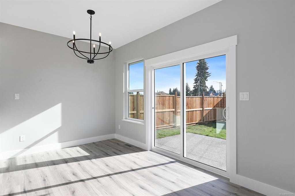 2721 Maple Street, Cumberland, BC, V0R 1S0 - 12