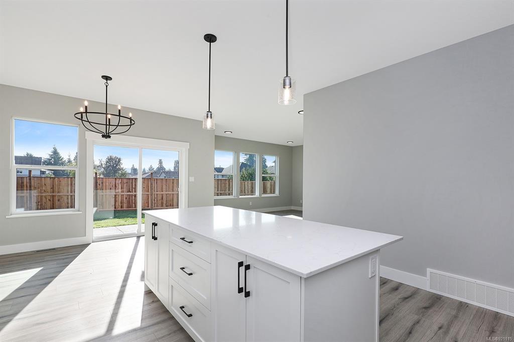 2721 Maple Street, Cumberland, BC, V0R 1S0 - 14