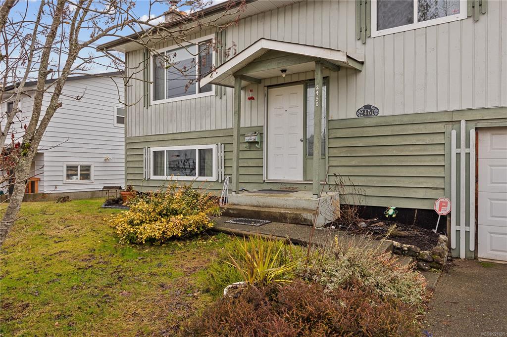 2450 Grant Avenue, Courtenay, BC, V9N 7M3 - 2