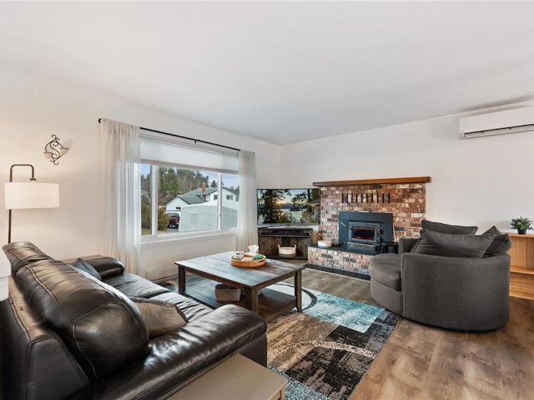 2450 Grant Avenue, Courtenay, BC, V9N 7M3 - 3