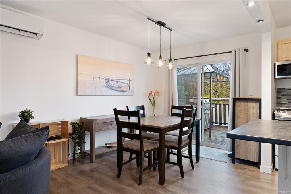 2450 Grant Avenue, Courtenay, BC, V9N 7M3 - 9