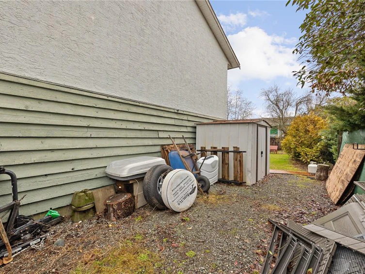 2450 Grant Avenue, Courtenay, BC, V9N 7M3 - 33