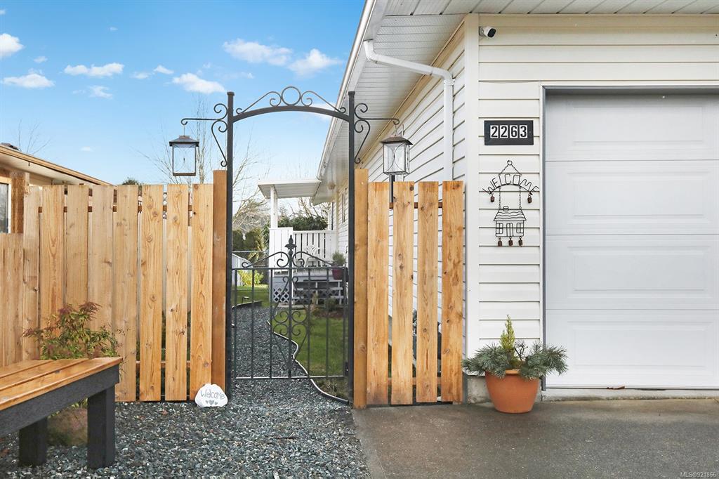 2263 E 6th Street, Courtenay, BC, V9N 7T8