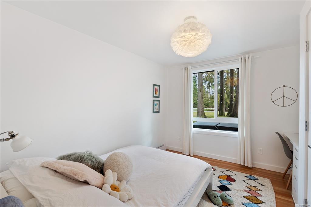 2933 Baird Road, Cumberland, BC, V9N 9N6 - 29
