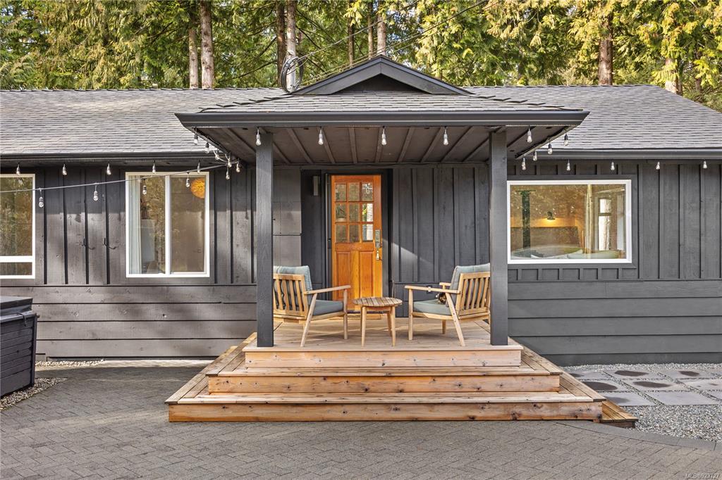 2933 Baird Road, Cumberland, BC, V9N 9N6 - 43