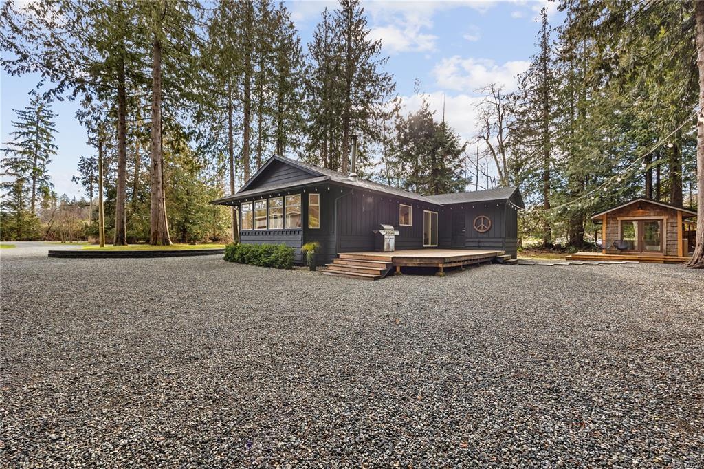 2933 Baird Road, Cumberland, BC, V9N 9N6 - 45