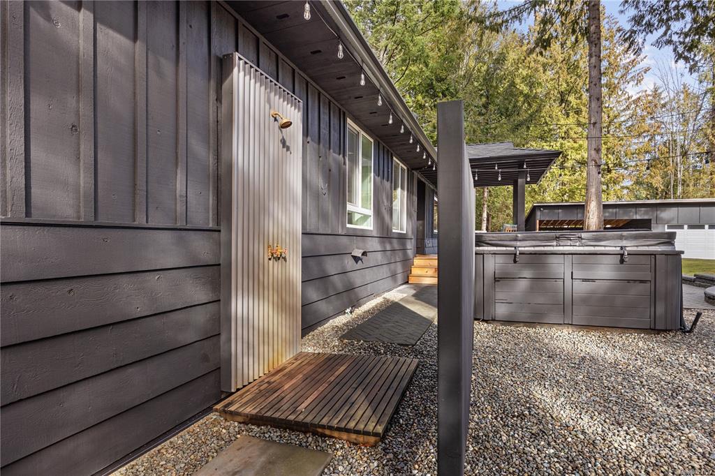 2933 Baird Road, Cumberland, BC, V9N 9N6 - 47