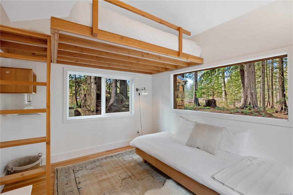 2933 Baird Road, Cumberland, BC, V9N 9N6 - 50