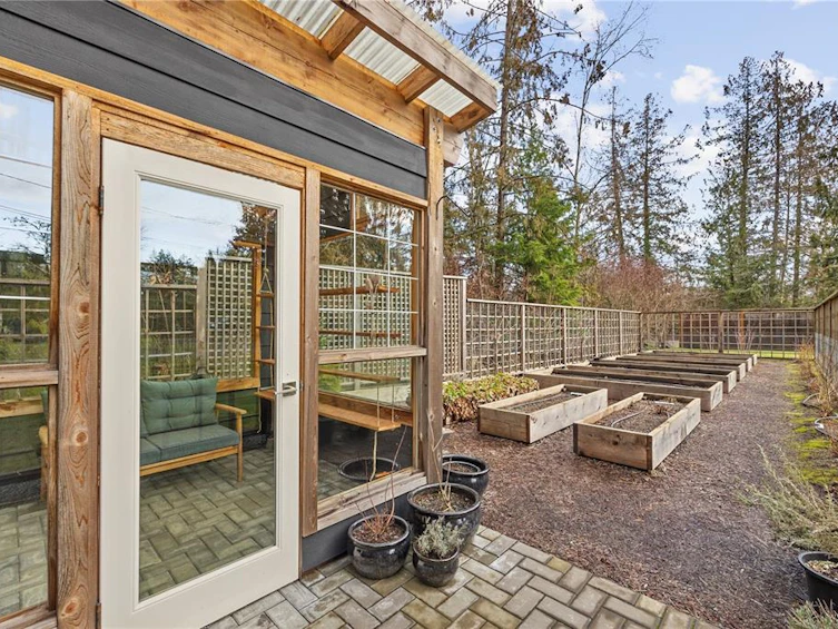2933 Baird Road, Cumberland, BC, V9N 9N6 - 51