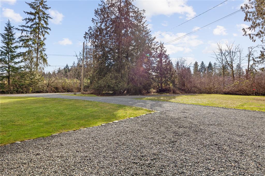 2933 Baird Road, Cumberland, BC, V9N 9N6 - 65