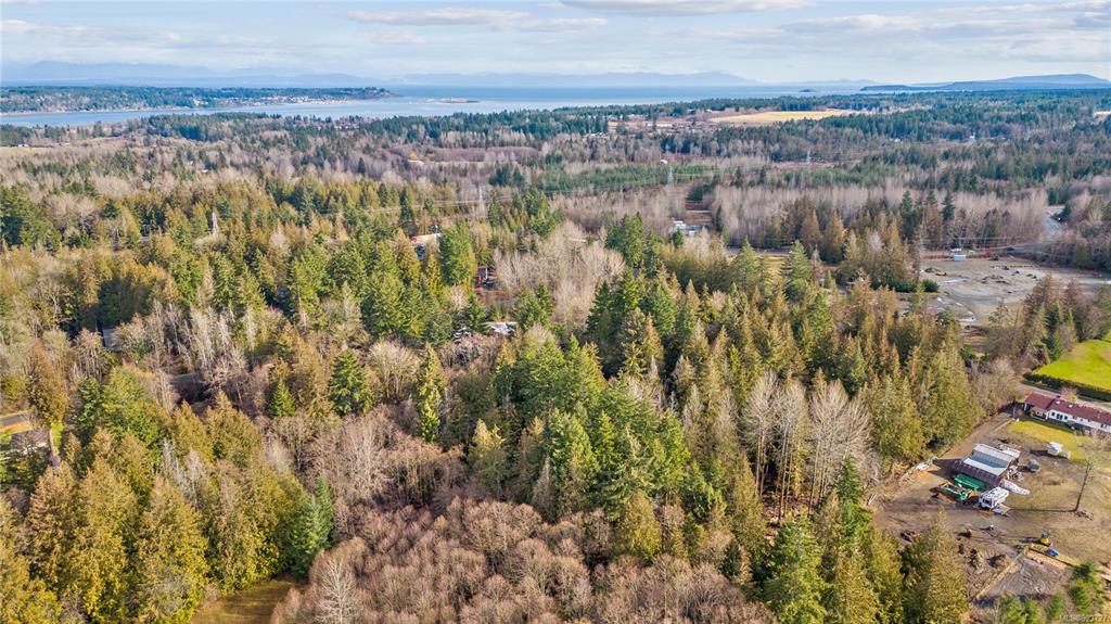 2933 Baird Road, Cumberland, BC, V9N 9N6 - 79