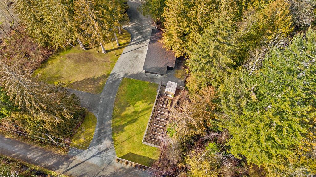 2933 Baird Road, Cumberland, BC, V9N 9N6 - 81