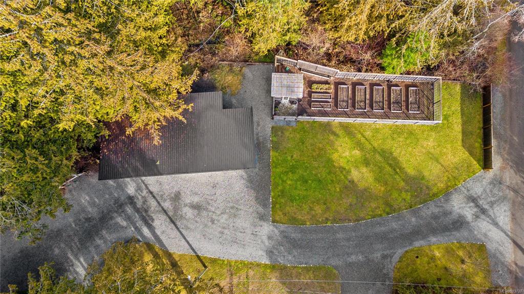 2933 Baird Road, Cumberland, BC, V9N 9N6 - 82