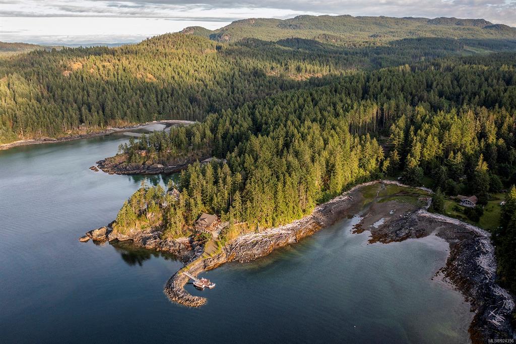 2100 Redonda Drive, Campbell River Area Small Islands, BC, V0P 1H0 - 3