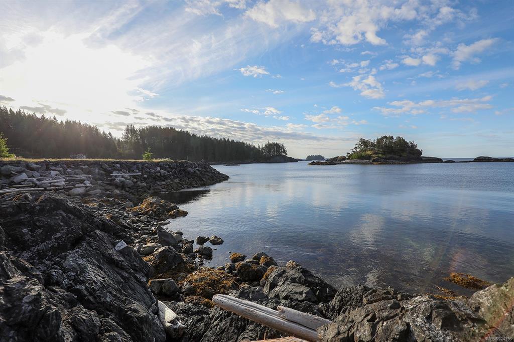 2100 Redonda Drive, Campbell River Area Small Islands, BC, V0P 1H0 - 45