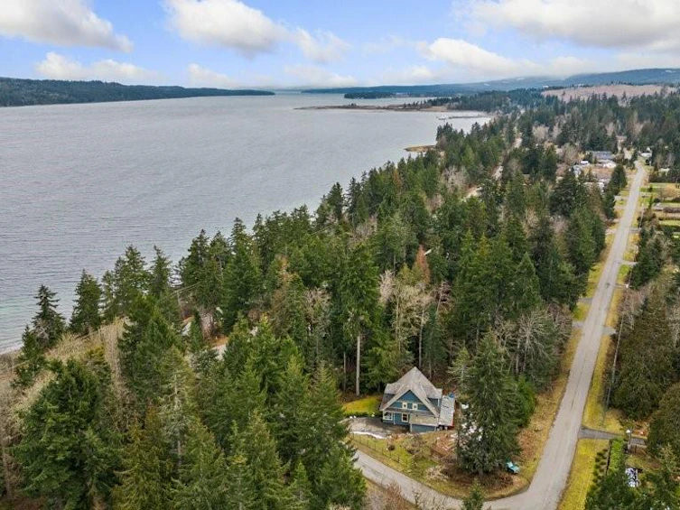 6470 Mystery Beach Road, Union Bay, BC, V0R 1W0 - 7
