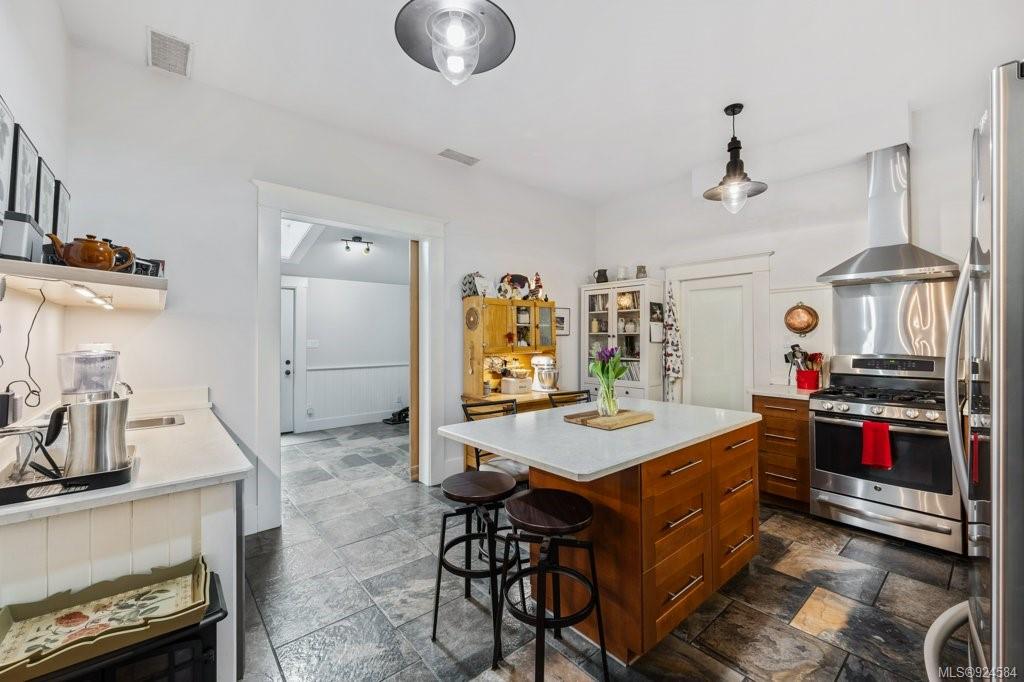 6470 Mystery Beach Road, Union Bay, BC, V0R 1W0 - 21
