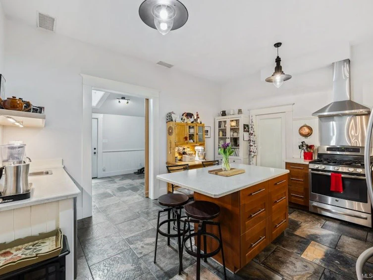 6470 Mystery Beach Road, Union Bay, BC, V0R 1W0 - 21
