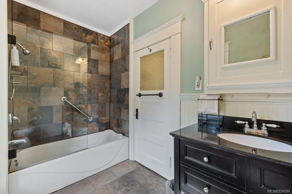 6470 Mystery Beach Road, Union Bay, BC, V0R 1W0 - 25