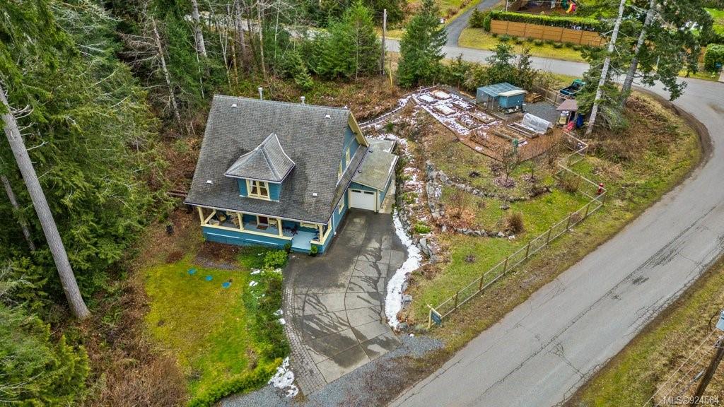 6470 Mystery Beach Road, Union Bay, BC, V0R 1W0 - 42