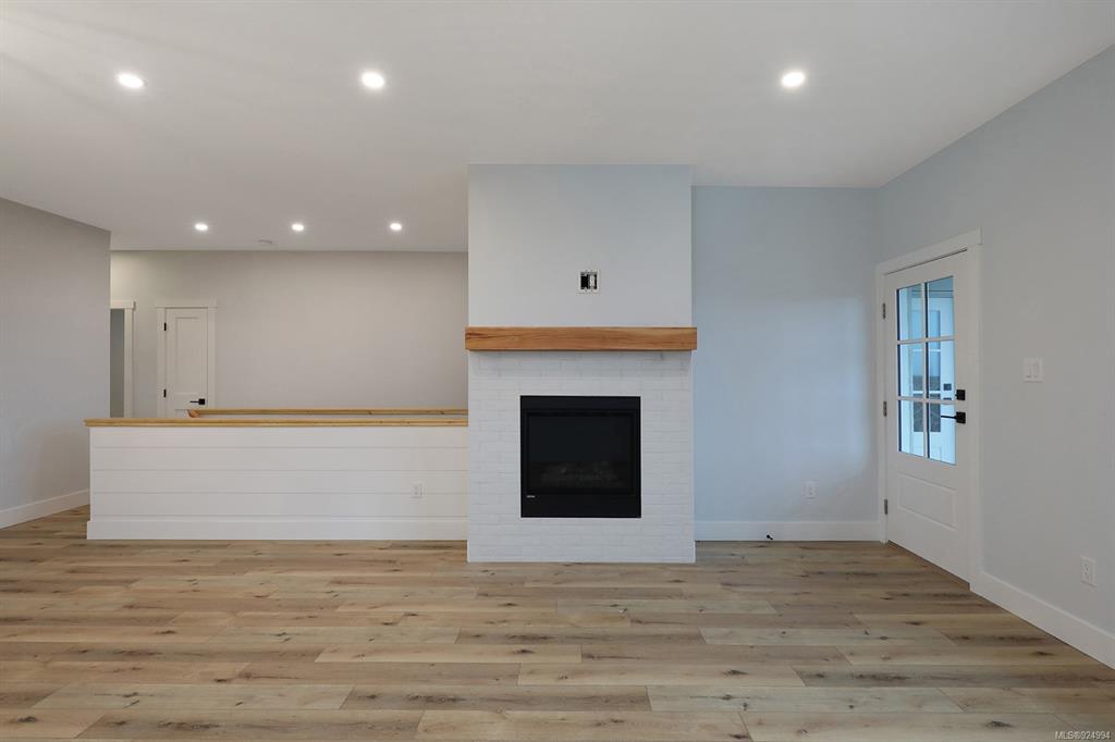 1423 Crown Isle Boulevard, Courtenay, BC, V9N 0E2 - 8