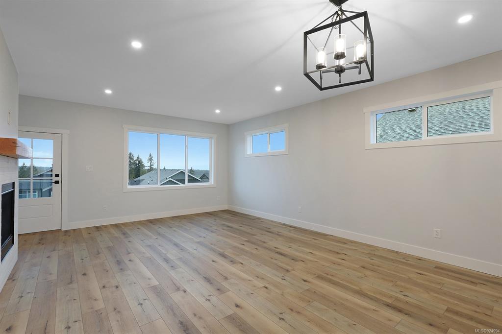 1423 Crown Isle Boulevard, Courtenay, BC, V9N 0E2 - 9