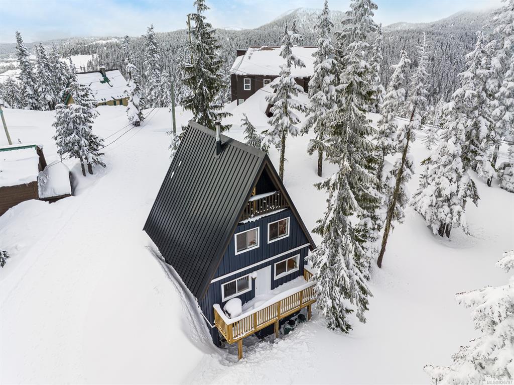 710 Glacier View Circle, Courtenay, BC, V9J 1L0