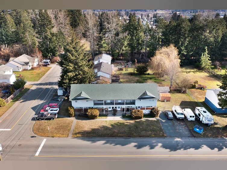 1,2,3,4-2110 Piercy Avenue, Courtenay, BC, V9N 3G6