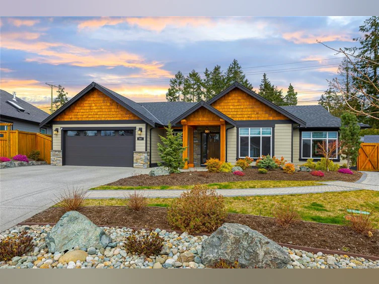 567 Avalon Place, Parksville, BC, V9P 0E7
