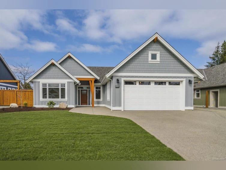 676 Sanderson Road, Parksville, BC, V9P 1A8