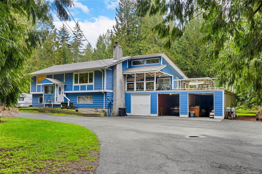 666 Qualicum Road, Qualicum Beach, BC, V9K 1M4
