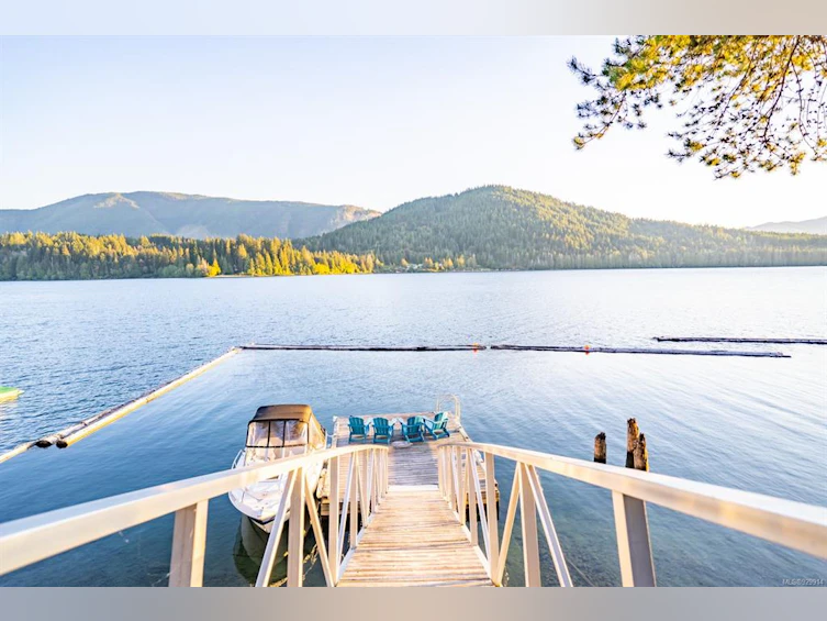8908 Palmer Way, Lake Cowichan, BC, V0R 2G0