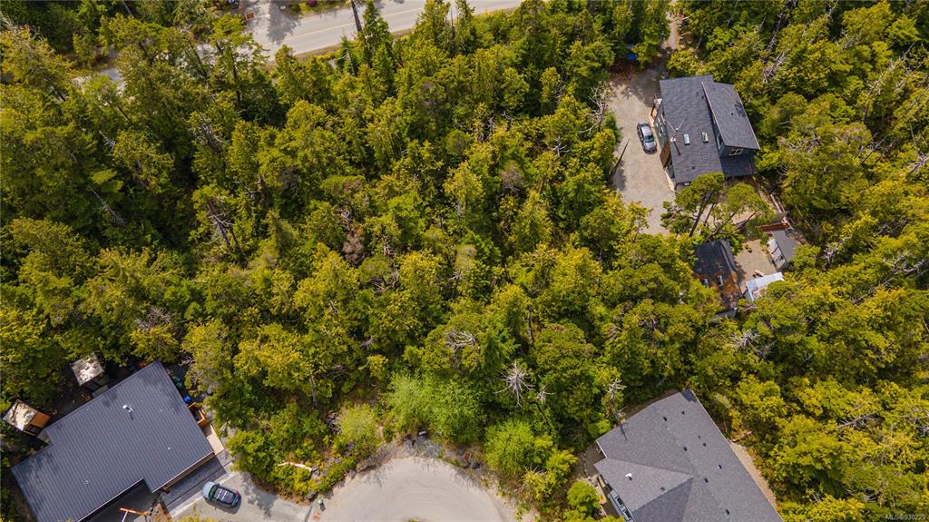 1820 Cedar Grove Place, Ucluelet, BC, V0R 3A0