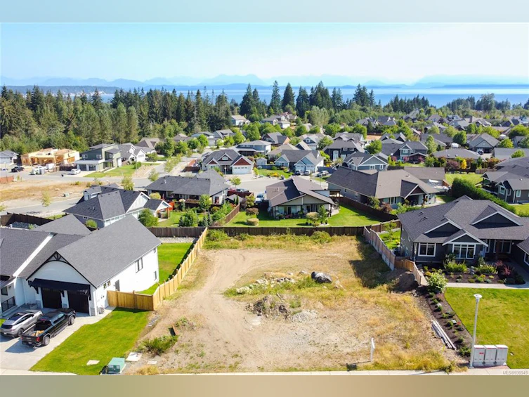 3385 Wisconsin Way, Campbell River, BC, V9H 0E3