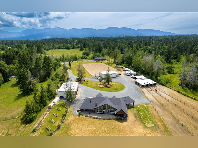 416 Grovehill Road, Qualicum Beach, BC, V9K 2A3