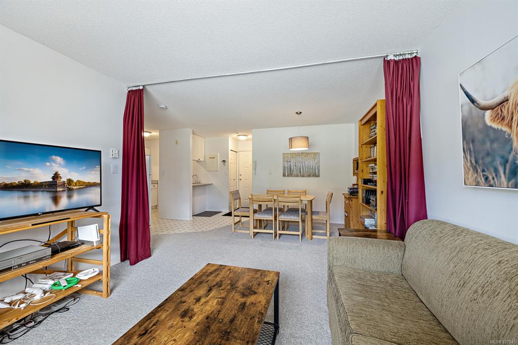 209-1105 Henry Road, Courtenay, BC, V9J 1L0 - 3