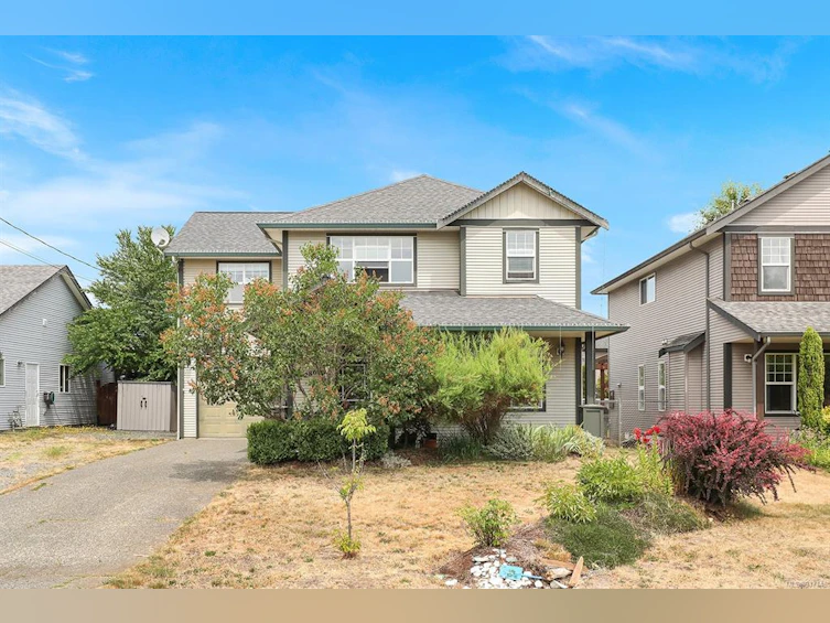 2866 Ulverston Avenue, Cumberland, BC, V0R 1S0