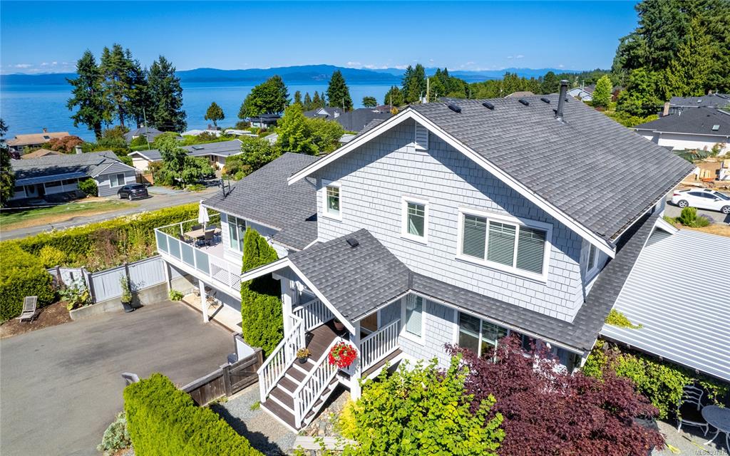 294 W Crescent Road, Qualicum Beach, BC, V9K 1J9
