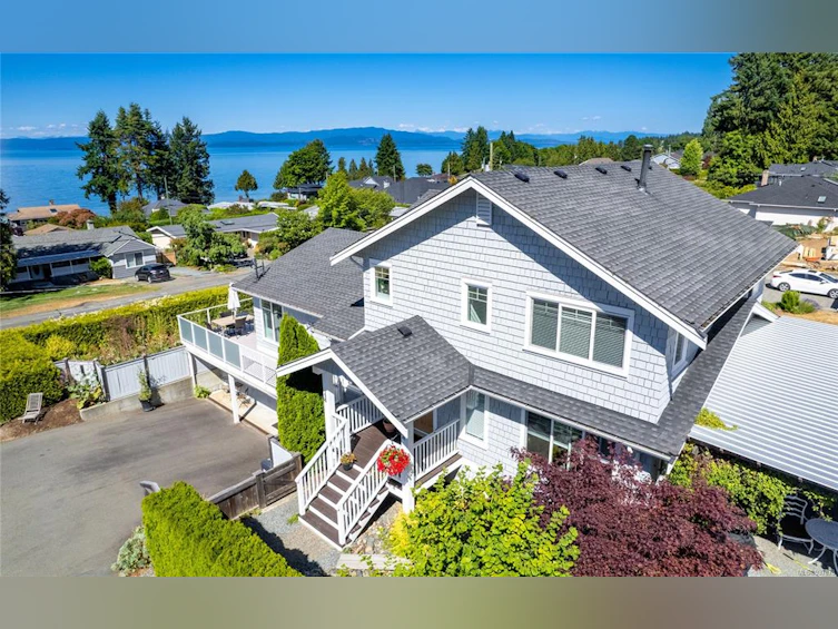 294 W Crescent Road, Qualicum Beach, BC, V9K 1J9
