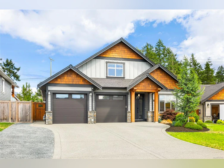 573 Avalon Place, Parksville, BC, V9V 1G1