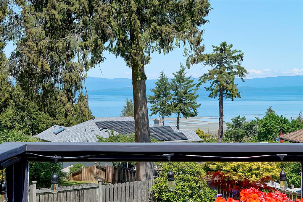 211 Wallace Way, Qualicum Beach, BC, V9K 2L6
