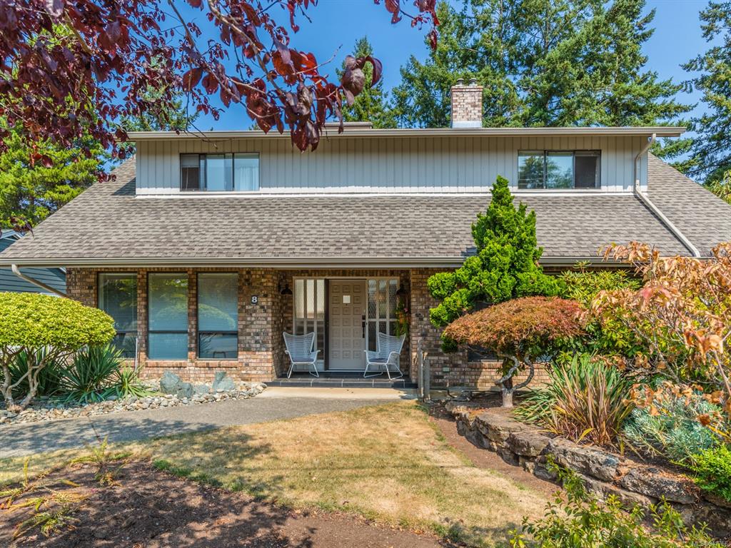 8 Woodland Drive, Parksville, BC, V9P 1J8