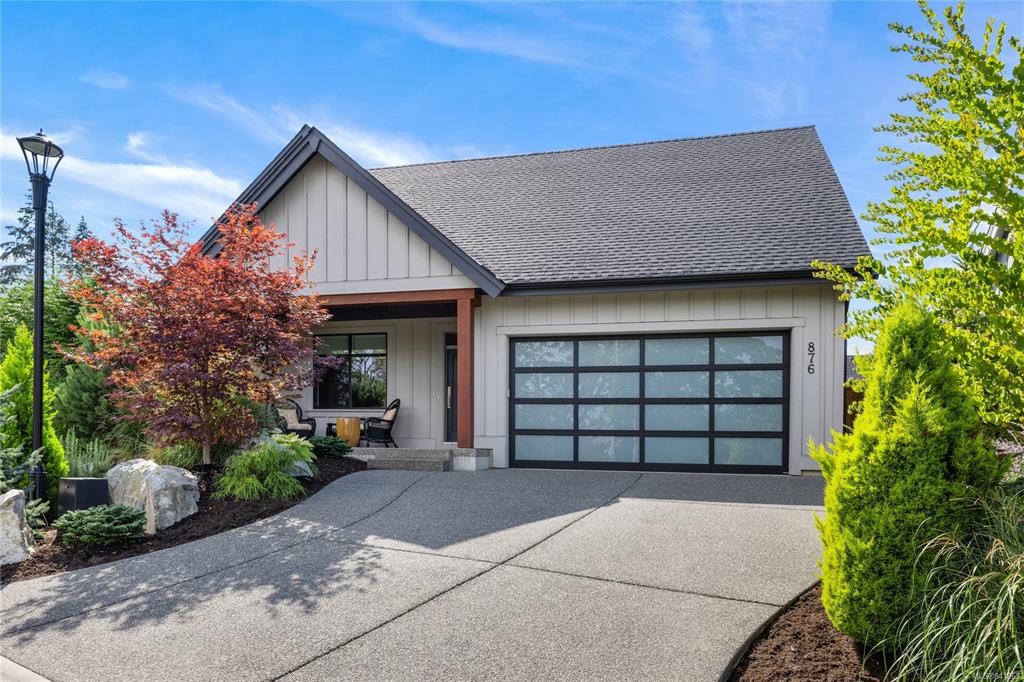 876 Claymore Crescent, Qualicum Beach, BC, V9K 2T6