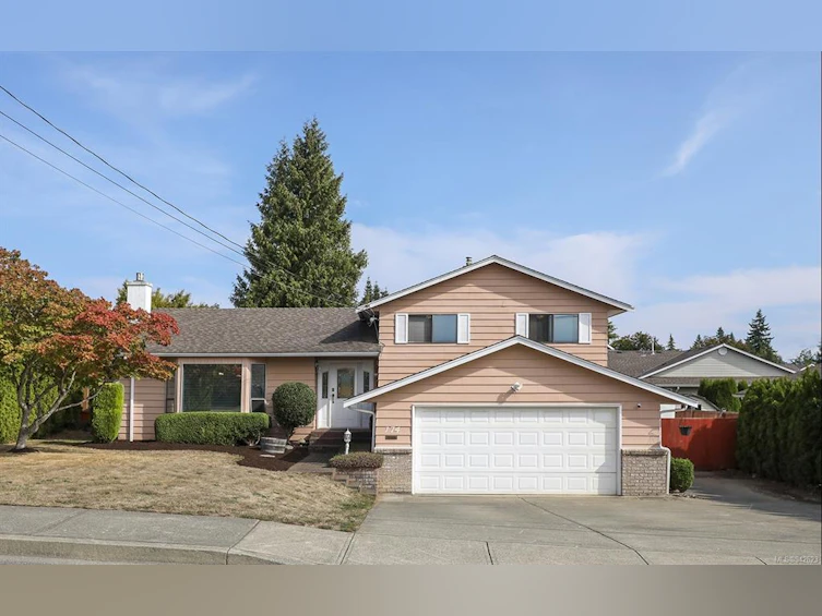 174 Pritchard Road, Comox, BC, V9M 2T2