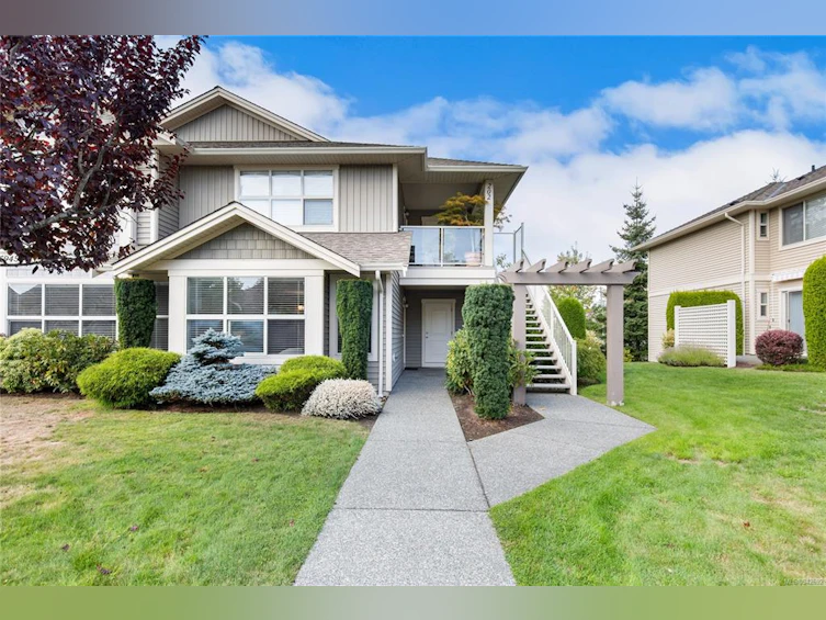 102-5945 Kaden Place, Nanaimo, BC, V9T 0B5
